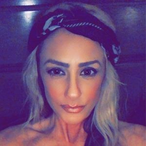 Meet your Posher, Hillary